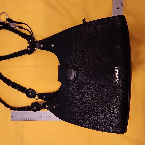 Calvin Klein handbag - Picture 9 of 9